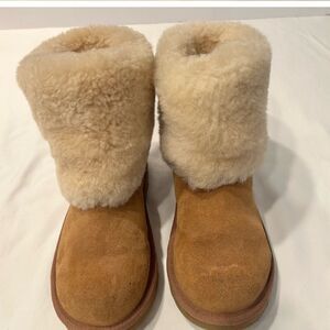 Uggs size 5